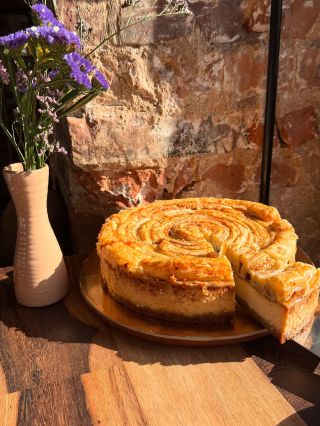 Chcete je domu? No prosím 👍 přímo z kavárny 633 @kavarna_633_kobylisy ♥️ Objednávky v pekárně v biu ⬆️ #cinnamon #arashide...